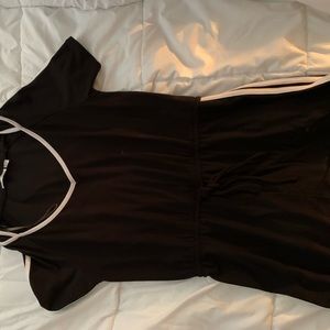 2 stripes hoodie comfy short romper 🤍🖤